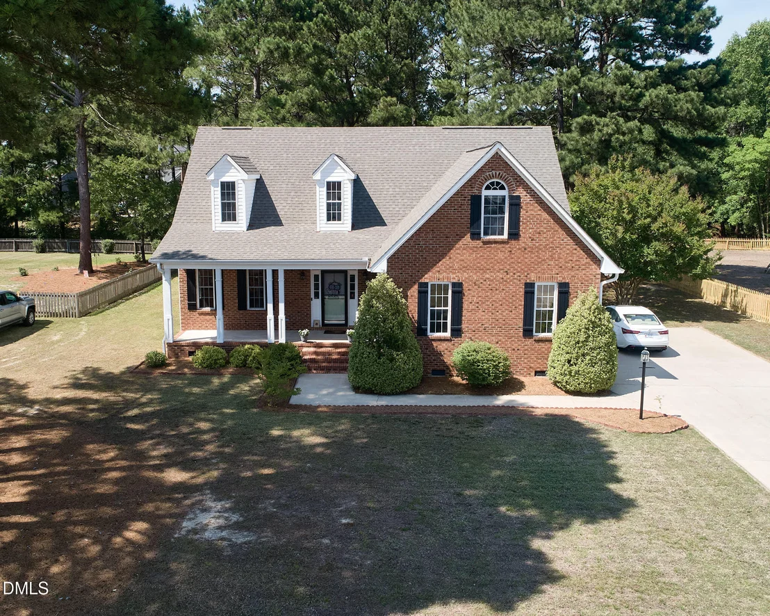 Photo of 4530 Dewfield Drive N