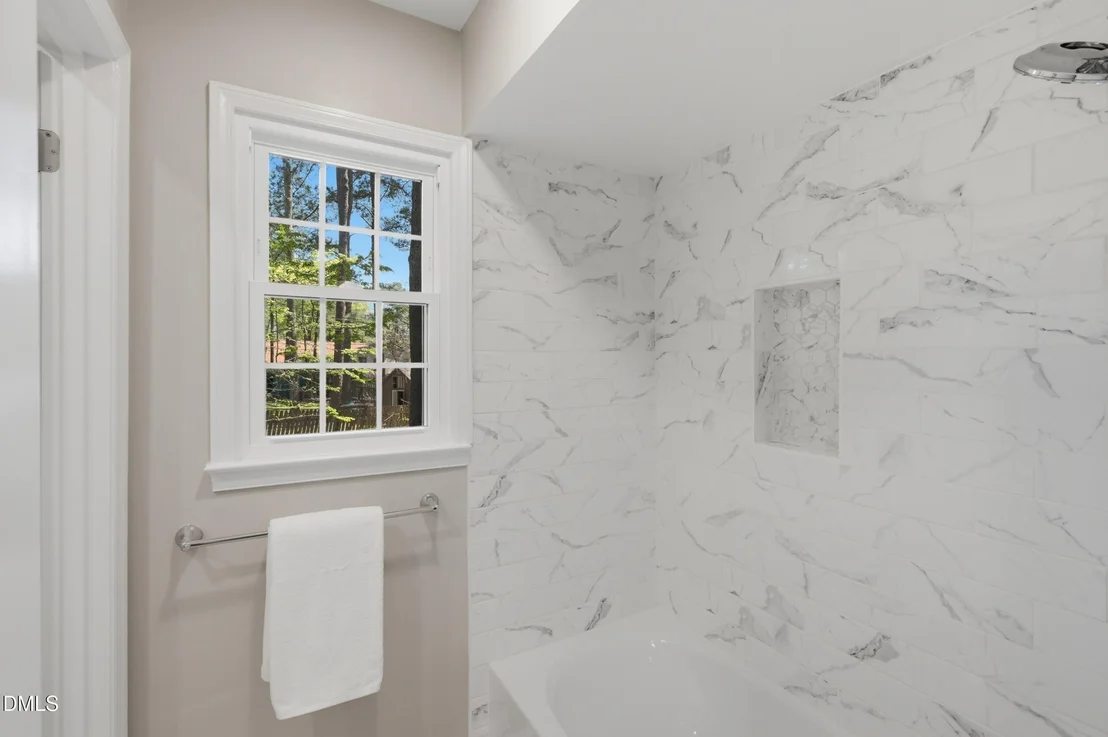 Photo of 5805 Newhall Road