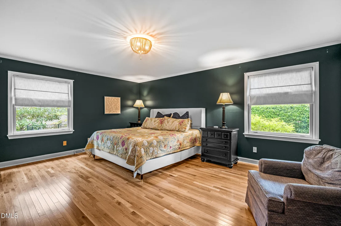 Photo of 1110 Chestnut Drive