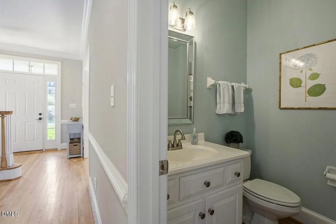 Photo of 101 Colburn Point