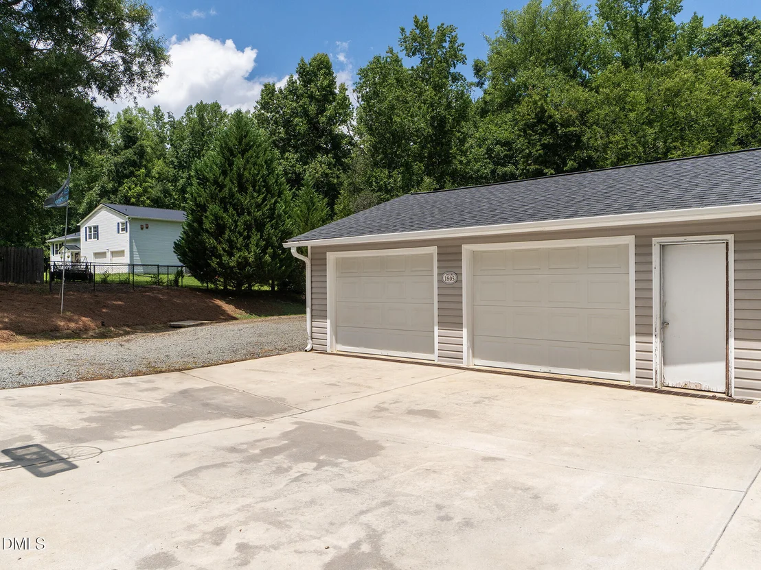 Photo of 1805 Travis Lane