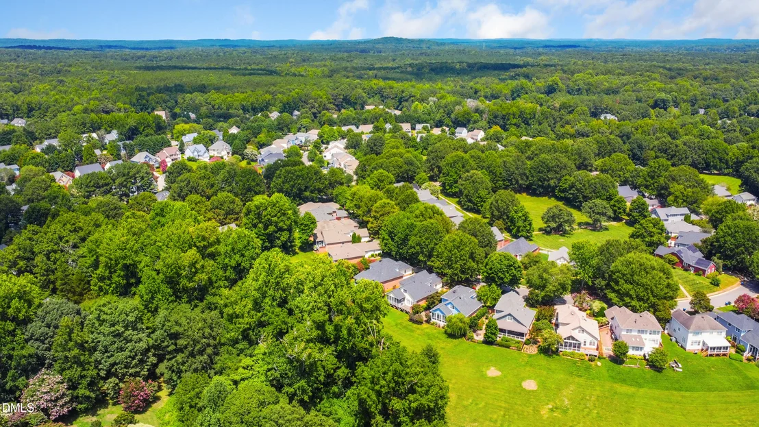 Photo of 143 S Fields Circle