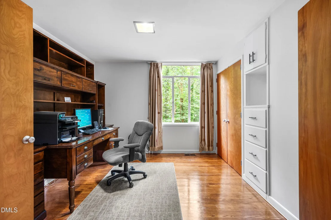 Photo of 425 Brookside Drive