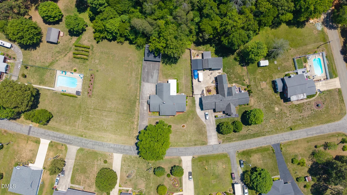 Photo of 1244 Lawndale Drive