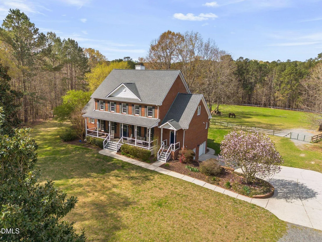 Photo of 8908 Weaver Crossing Road