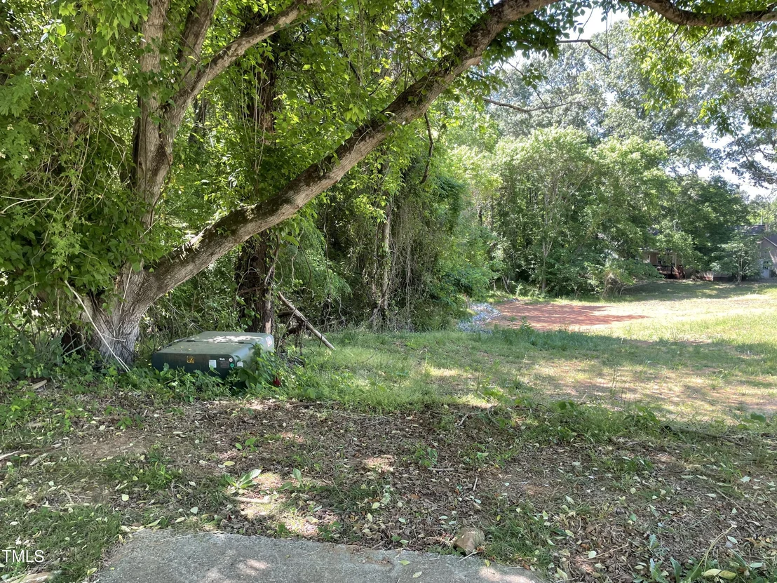 Photo of 39 Thompson Road