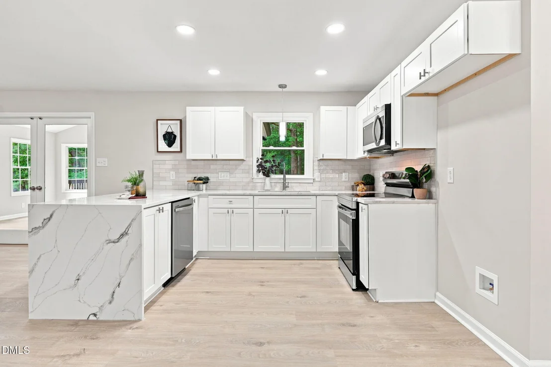 Photo of 807 Yosemite Circle