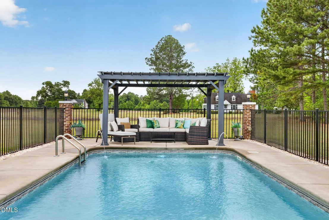 Photo of 534 Herring Road