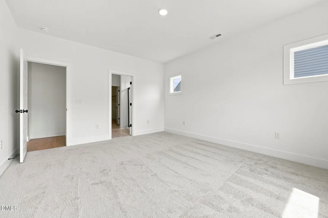 Photo of 143 Grinnell Loop