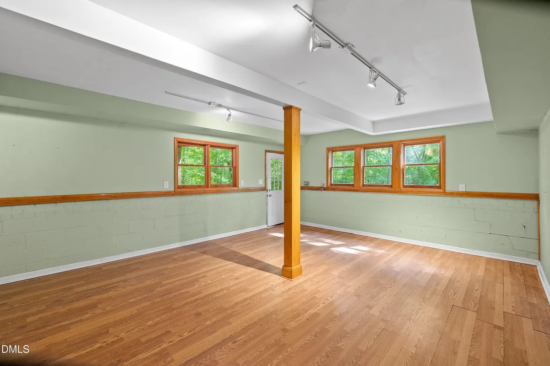 Photo of 5321 Oakbrook Drive