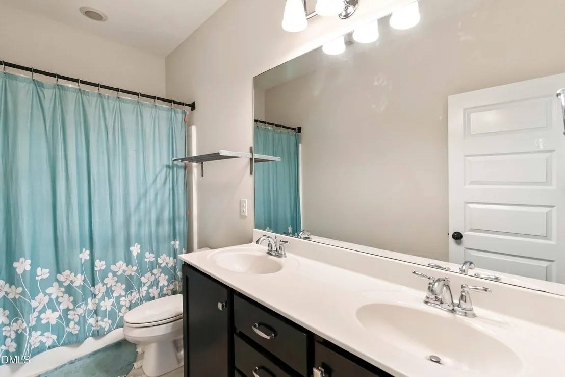 Photo of 90 Ellen Circle