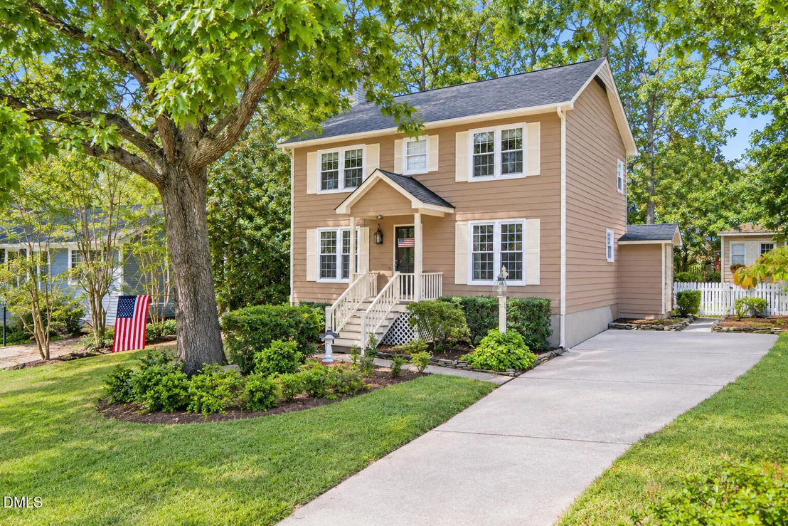 Photo of 209 Rosehaven Drive