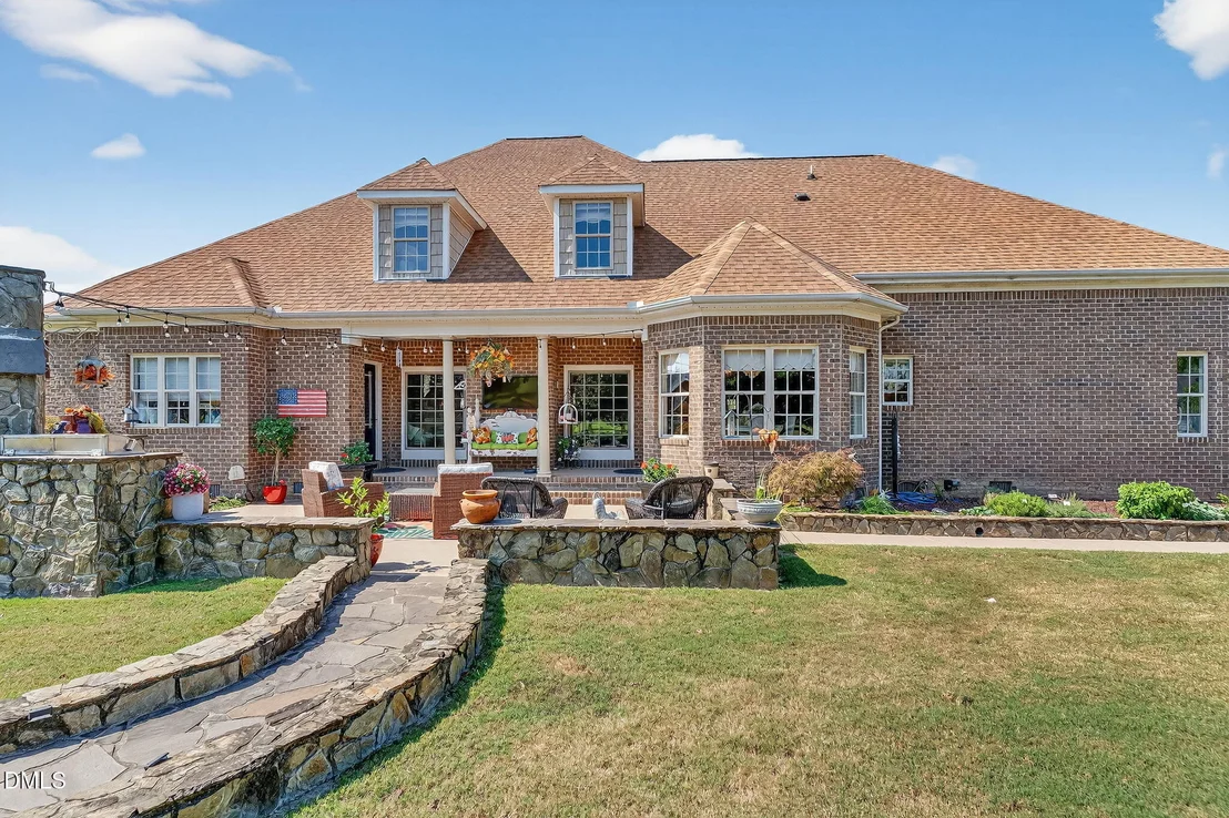 Photo of 296 Shoreline Drive