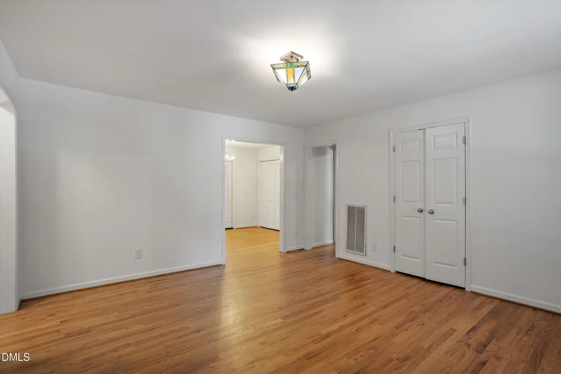 Photo of 552 Moseley Lane