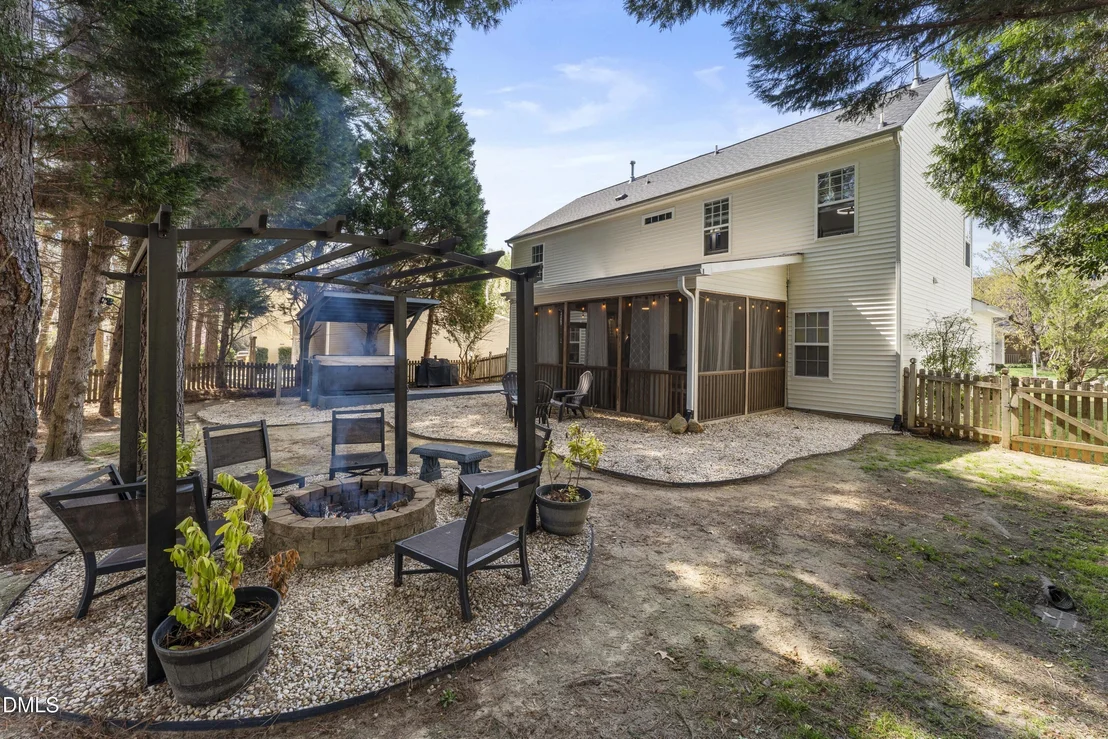 Photo of 3045 Buttonwood Lane
