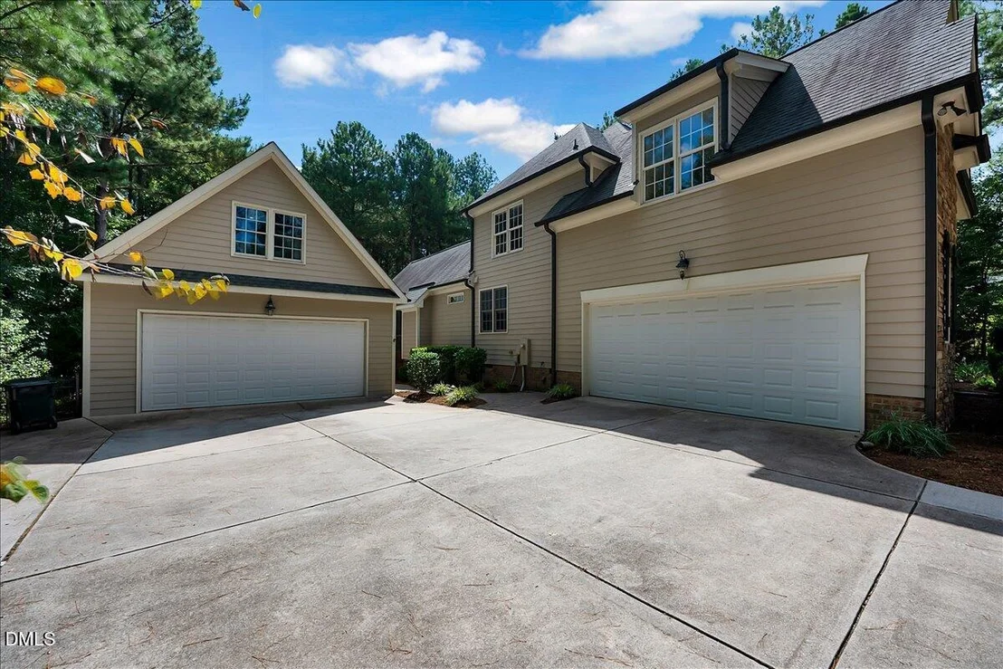 Photo of 140 Rivers Edge Drive