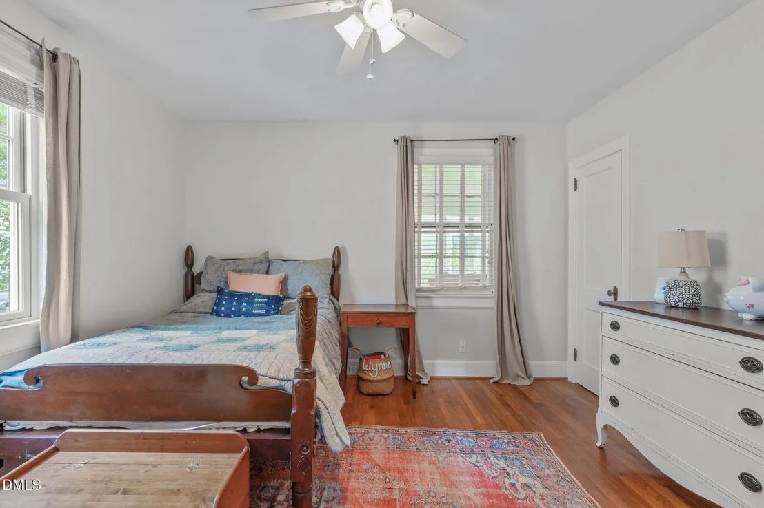 Photo of 2111 Pershing Street