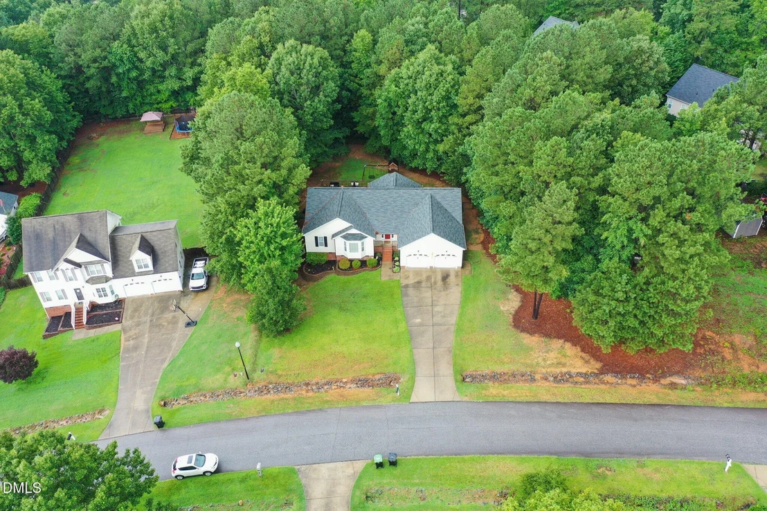 Photo of 262 Clayton Pointe Drive