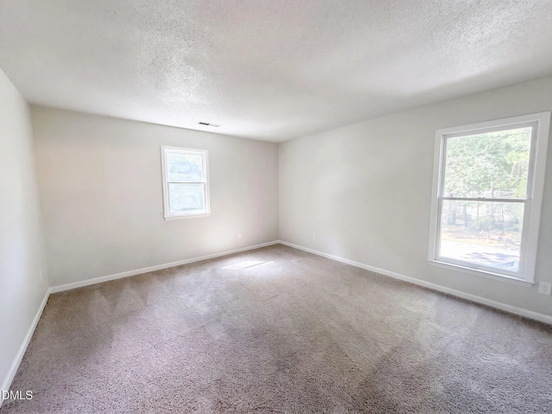 Photo of 2338 Hillandale Road