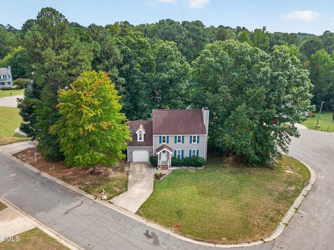Photo of 908 Clifford Drive