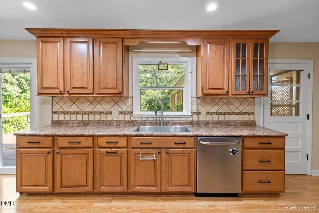 Photo of 6324 Tryon Road