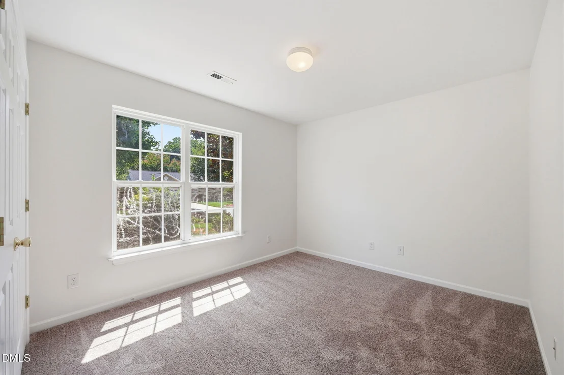 Photo of 514 Walnut Crossing Drive