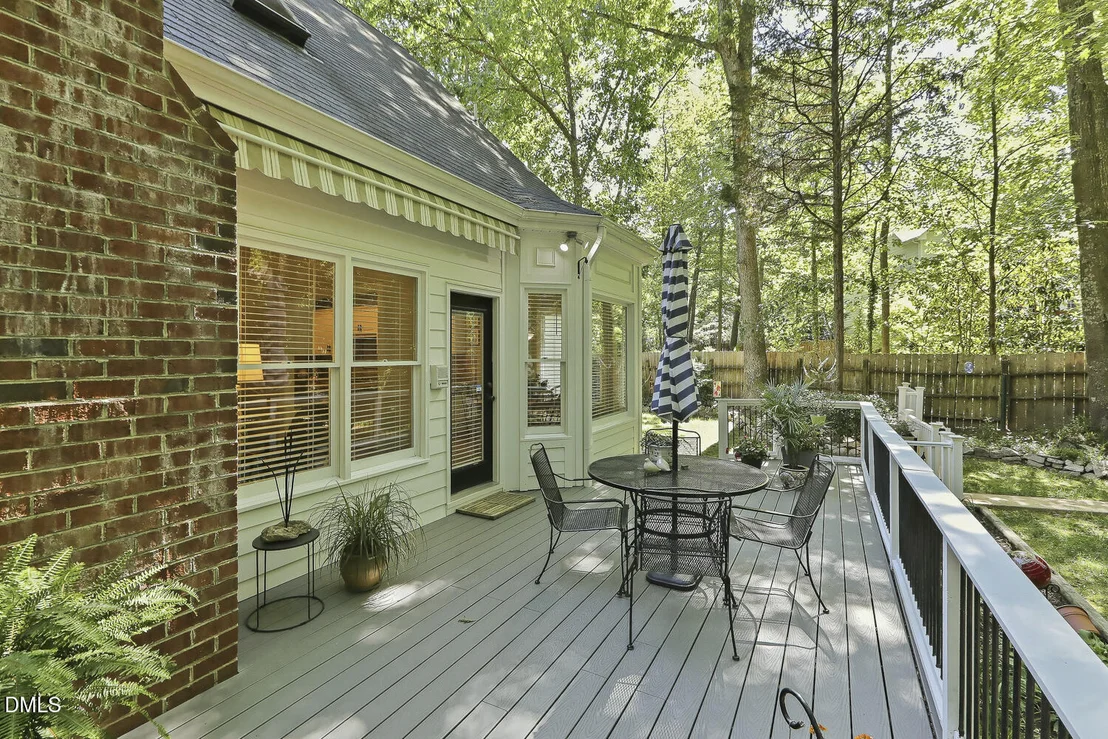 Photo of 429 Grosvenor Drive