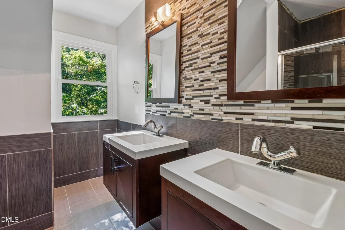 Photo of 228 Jansmith Lane