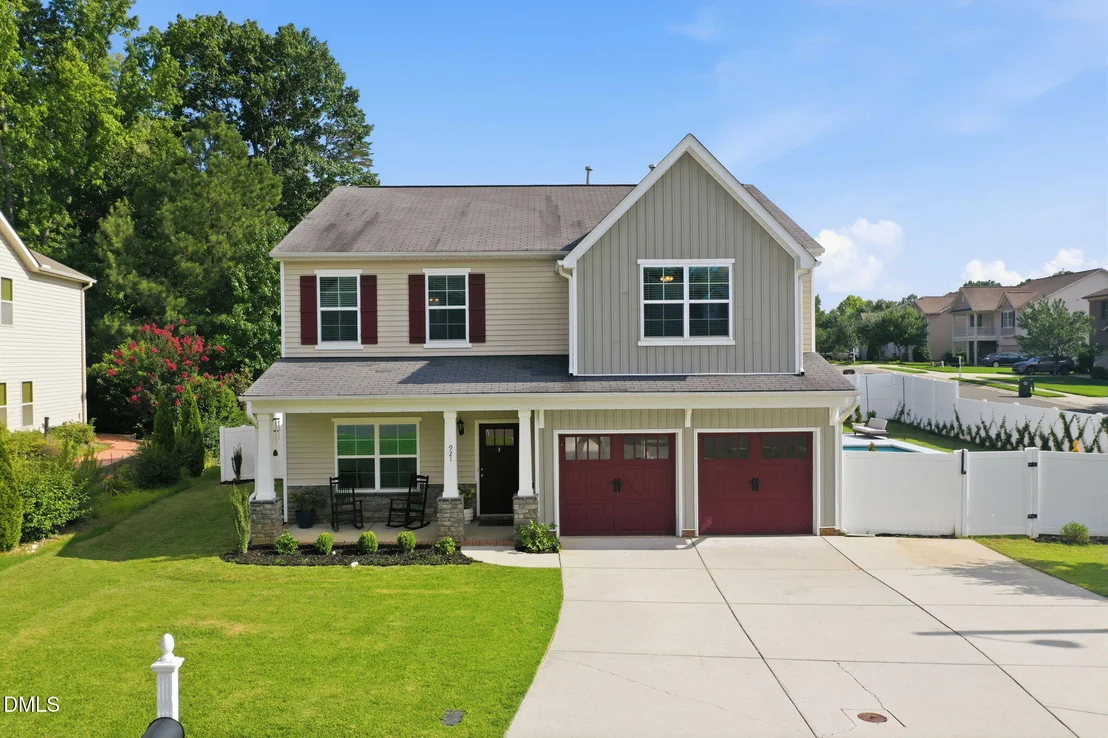 Photo of 921 Sugar Tree Drive