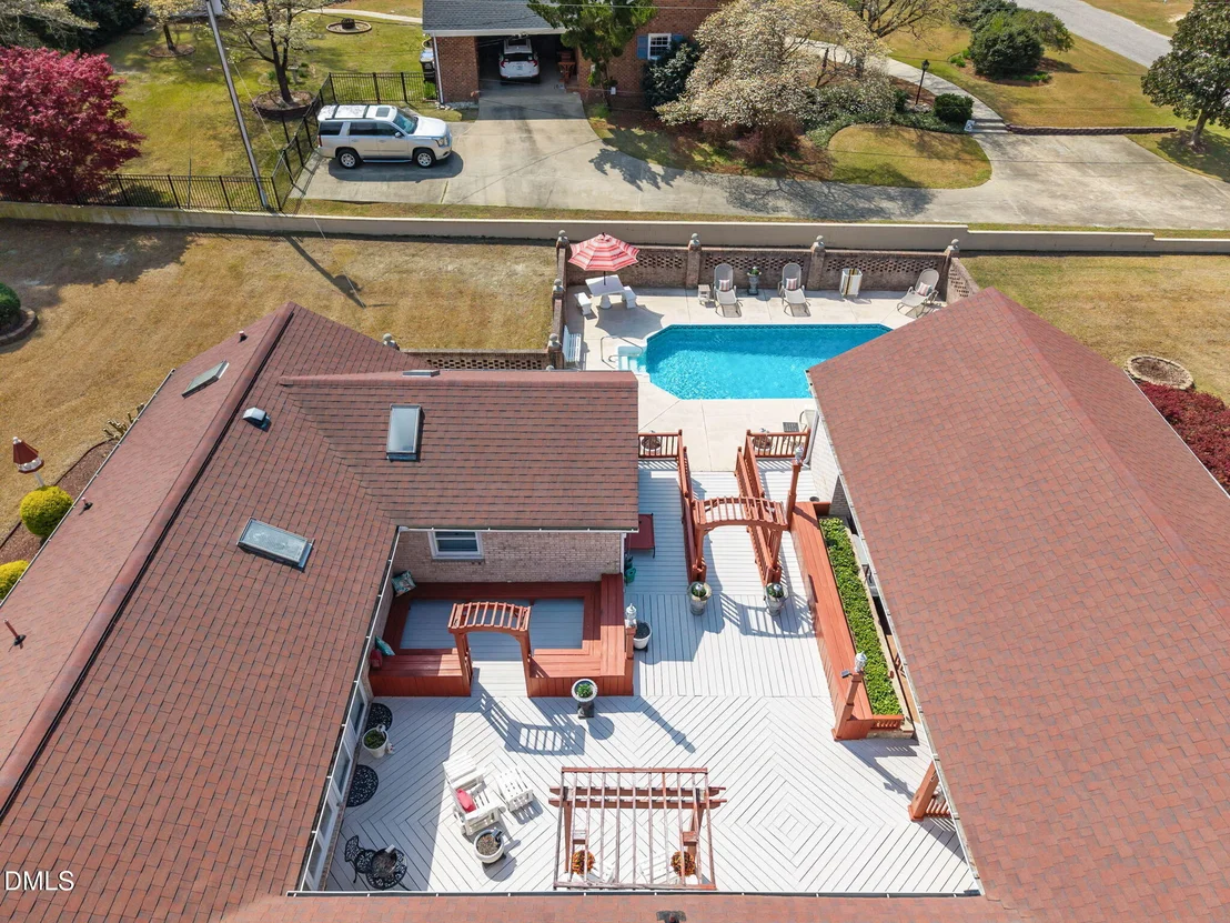 Photo of 801 Lakeside Drive