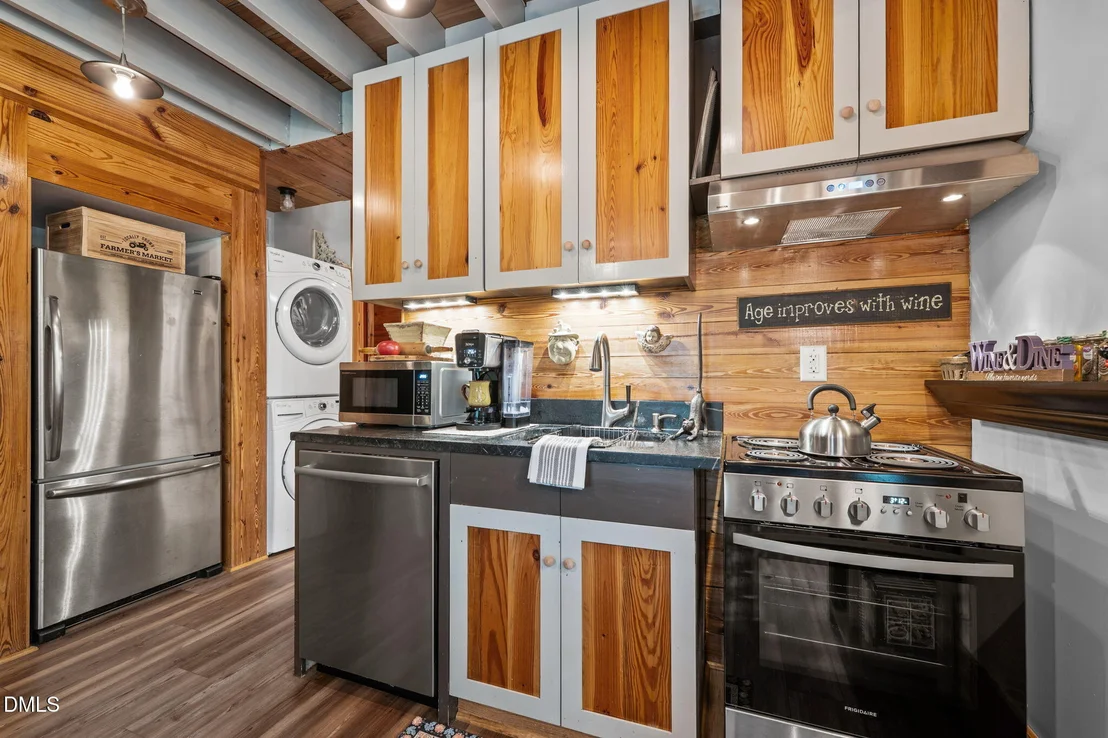 Photo of 2419 Hodges Road
