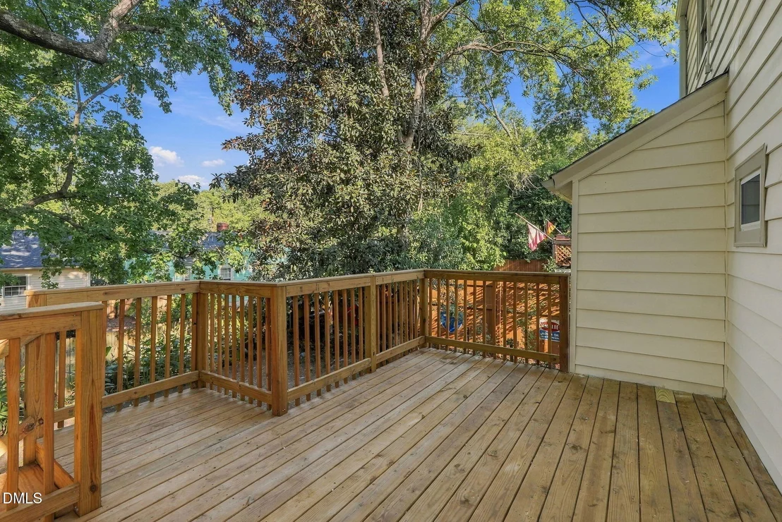 Photo of 2413 Shenandoah Avenue