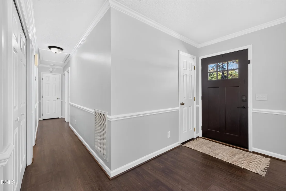 Photo of 8609 Manns Loop Road