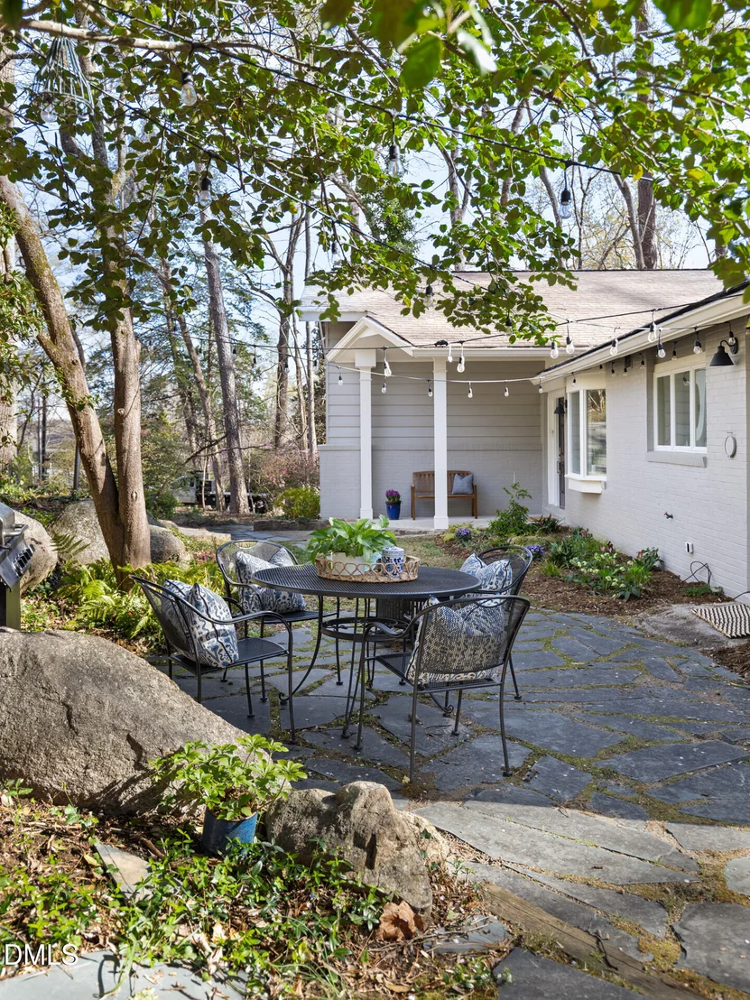 Photo of 353 Tenney Circle