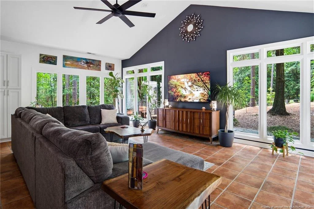 Photo of 305 Maples Road