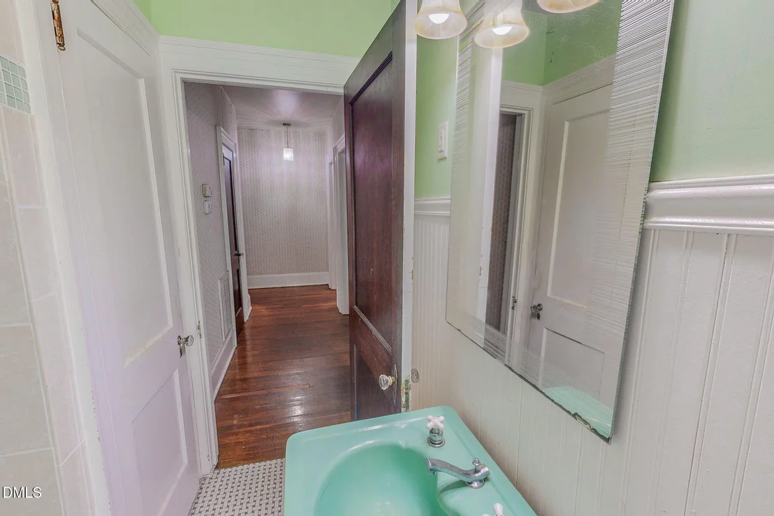 Photo of 208 Forestwood Drive