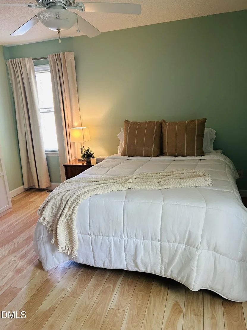 Photo of 811 Sanderson Drive