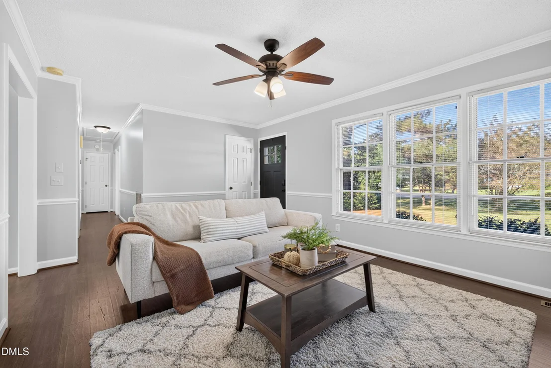 Photo of 8609 Manns Loop Road