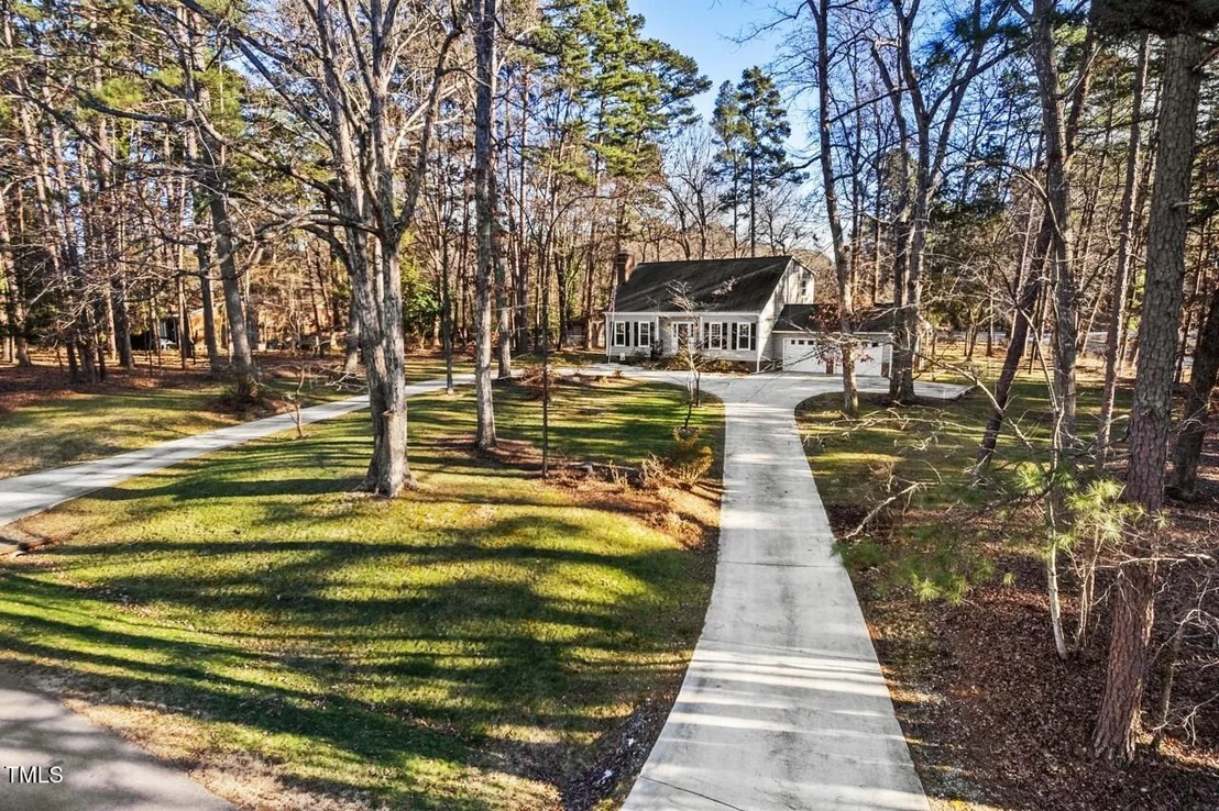 Photo of 130 Twin Oaks Drive