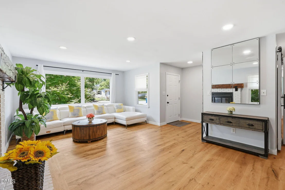 Photo of 224 Rosehaven Drive