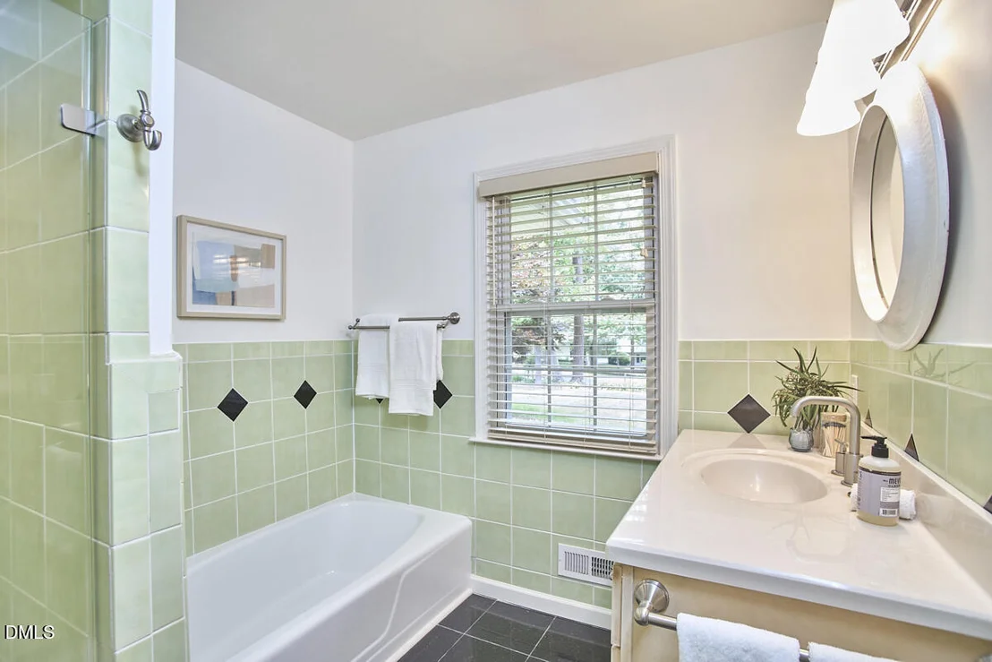 Photo of 3815 Swarthmore Road