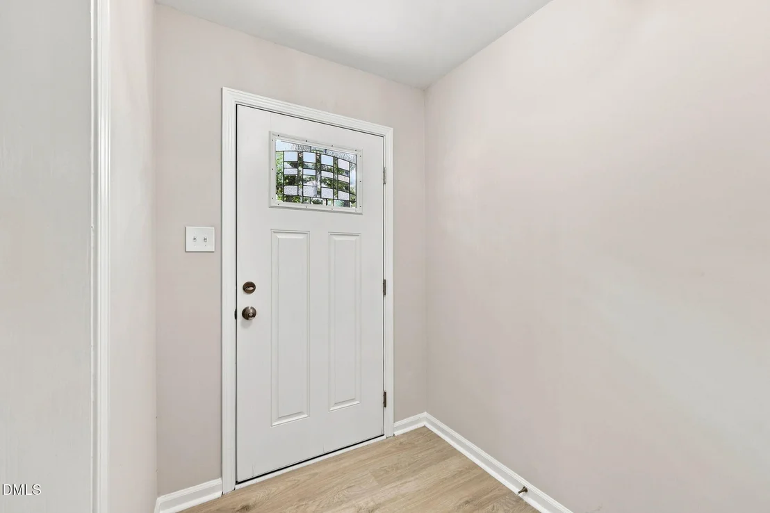 Photo of 807 Yosemite Circle