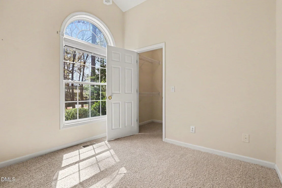 Photo of 122 Vanore Road