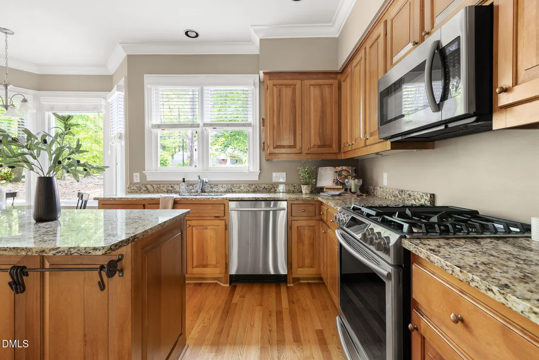 Photo of 2204 Meade Lane