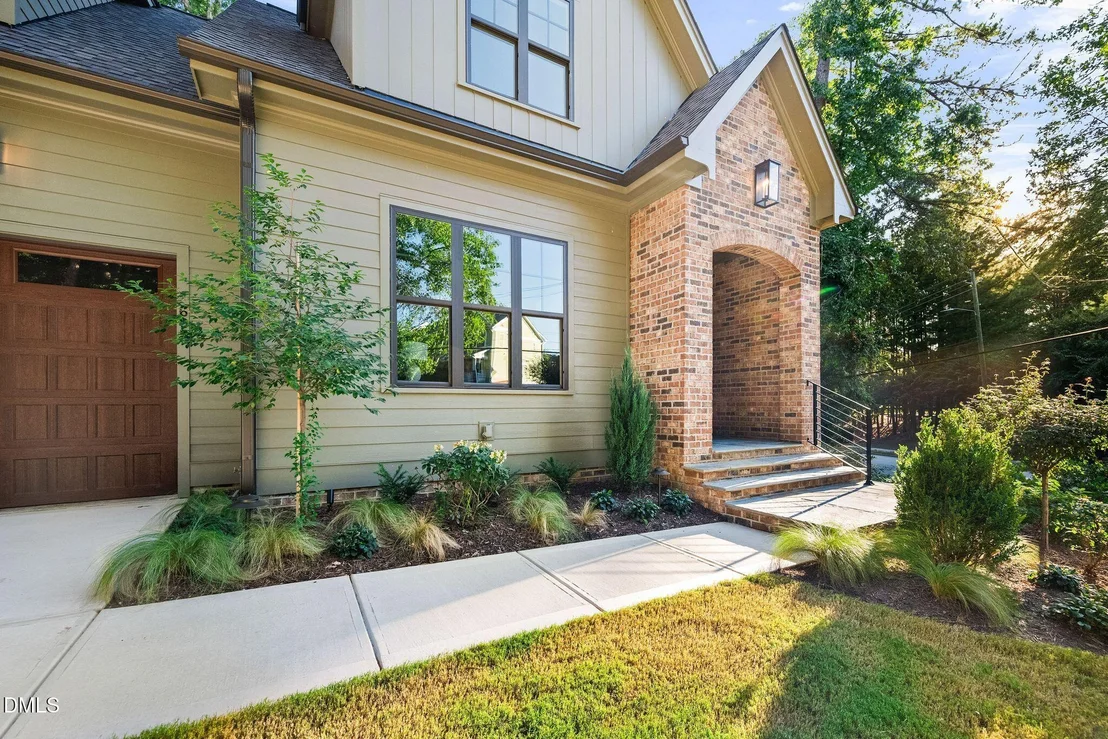 Photo of 605 Ridgecrest Road