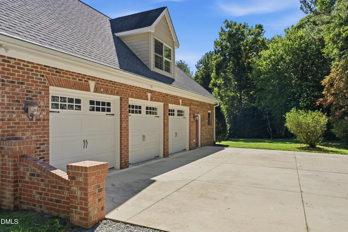 Photo of 174 Carillon Drive