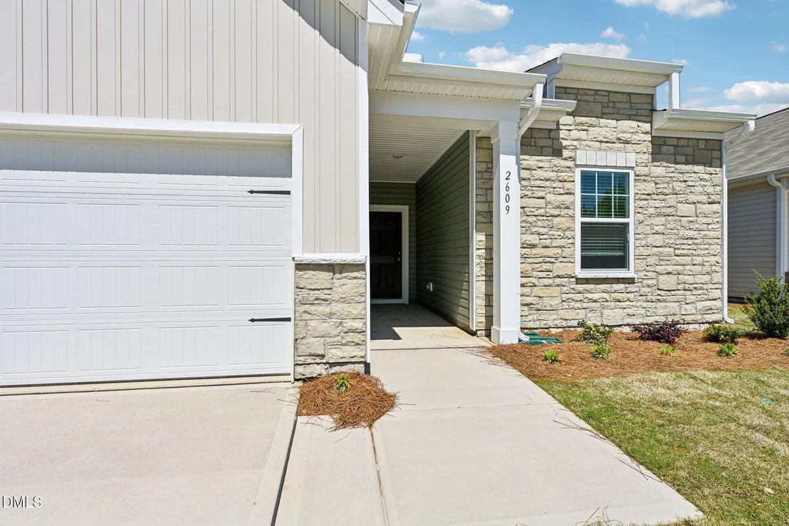 Photo of 2573 Quarry Road