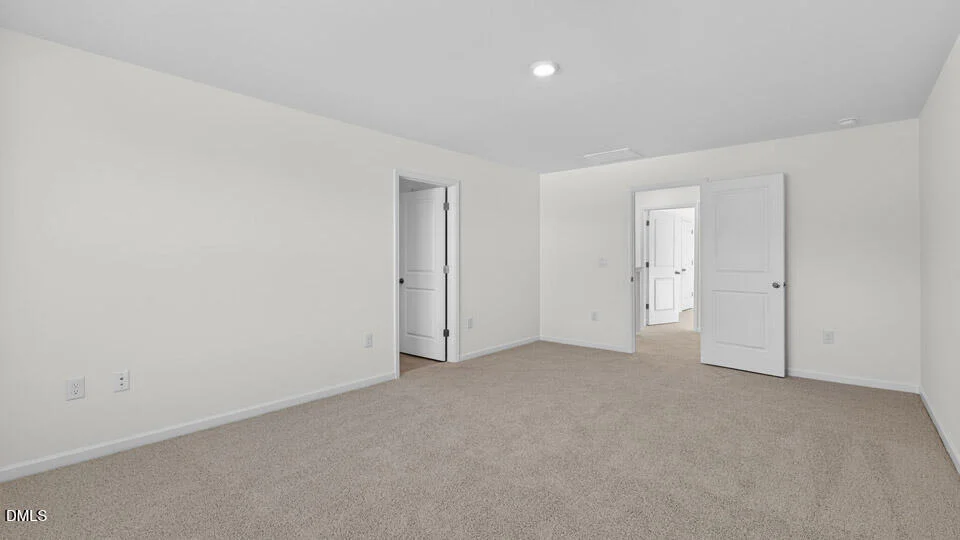Photo of 125 Winding River Way