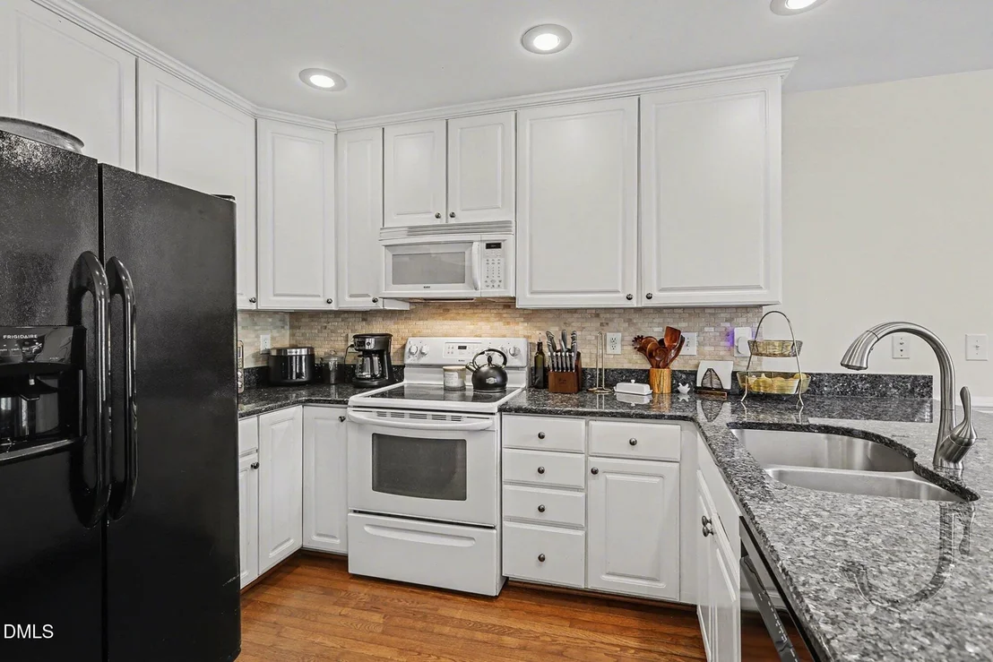 Photo of 101 Maple Street