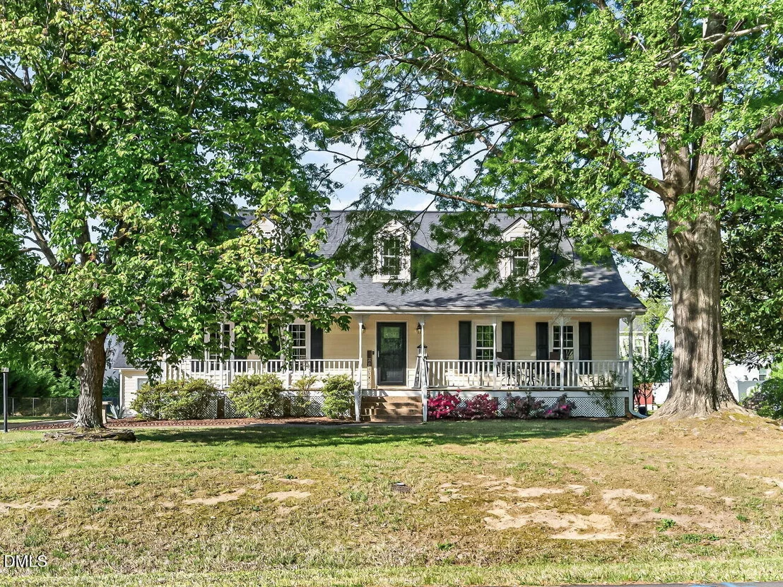 Photo of 1425 Raybon Drive